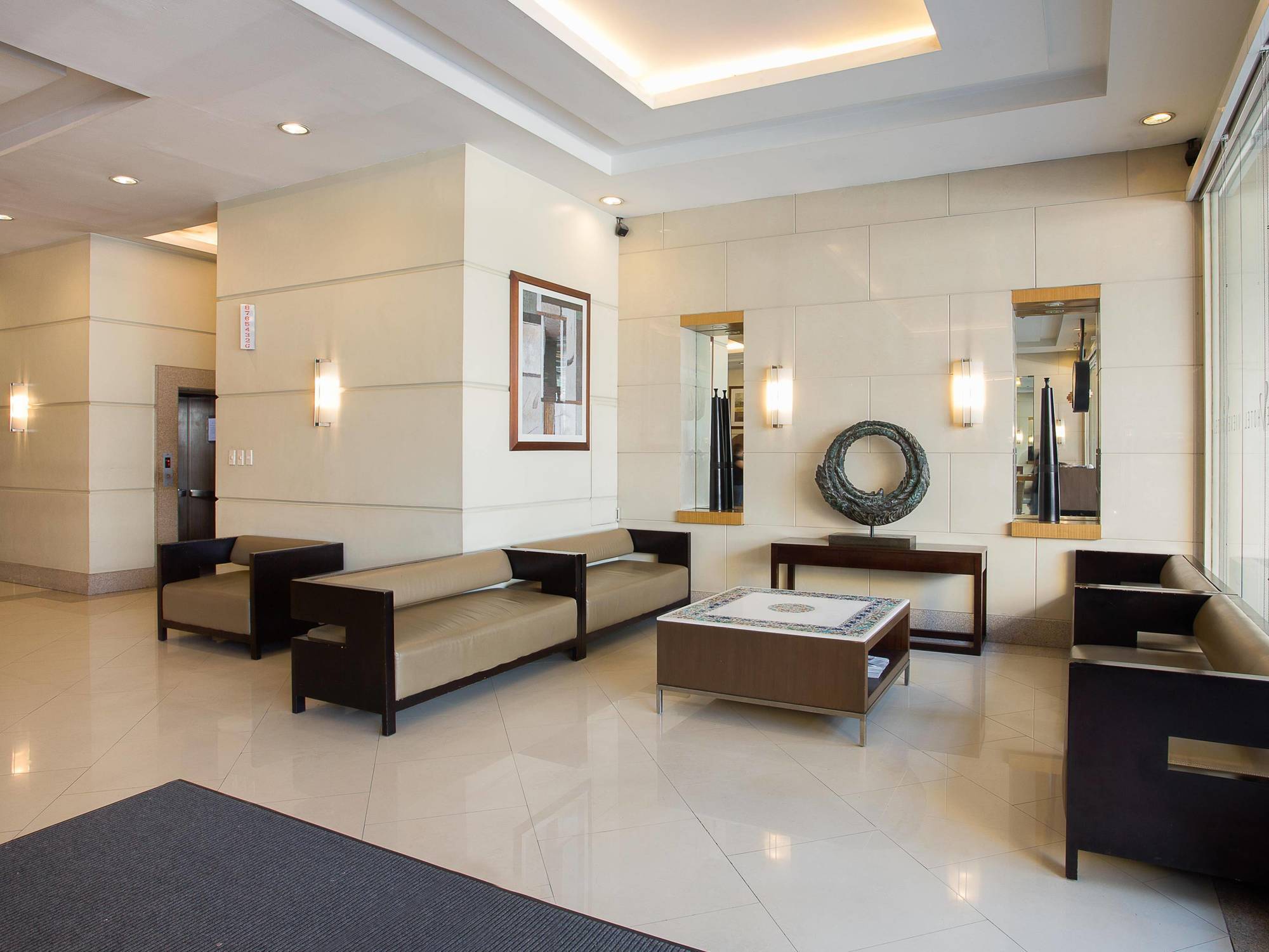 Vieve Hotel Manila Esterno foto